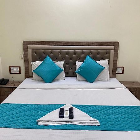 Hotel Apsara- Near J J Hospital Bombaj Zewnętrze zdjęcie