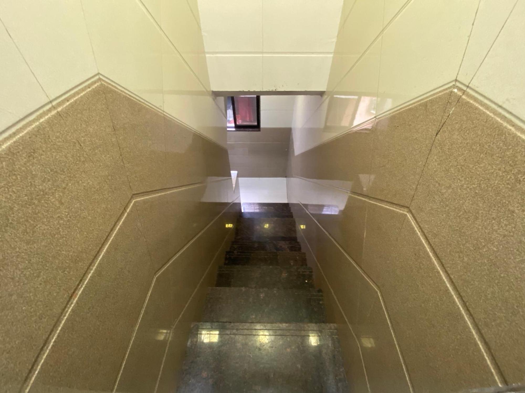 Hotel Apsara- Near J J Hospital Bombaj Zewnętrze zdjęcie